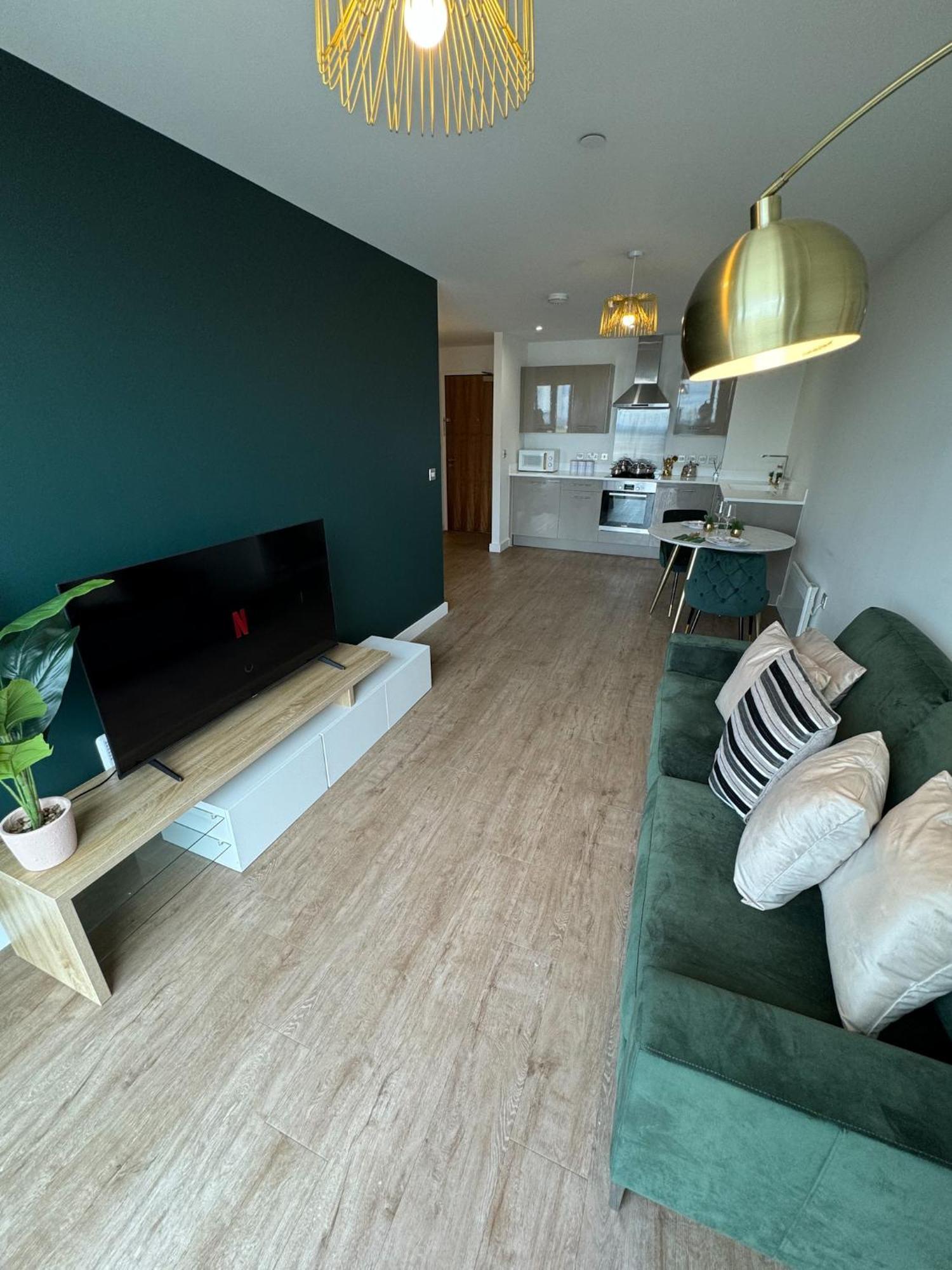 Exclusive Offers L Luxury City Centre Stay With Gym - Ps4 - Netflix Jvt Short Lets Birmingham Exterior photo